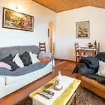 Apartment Isabel *